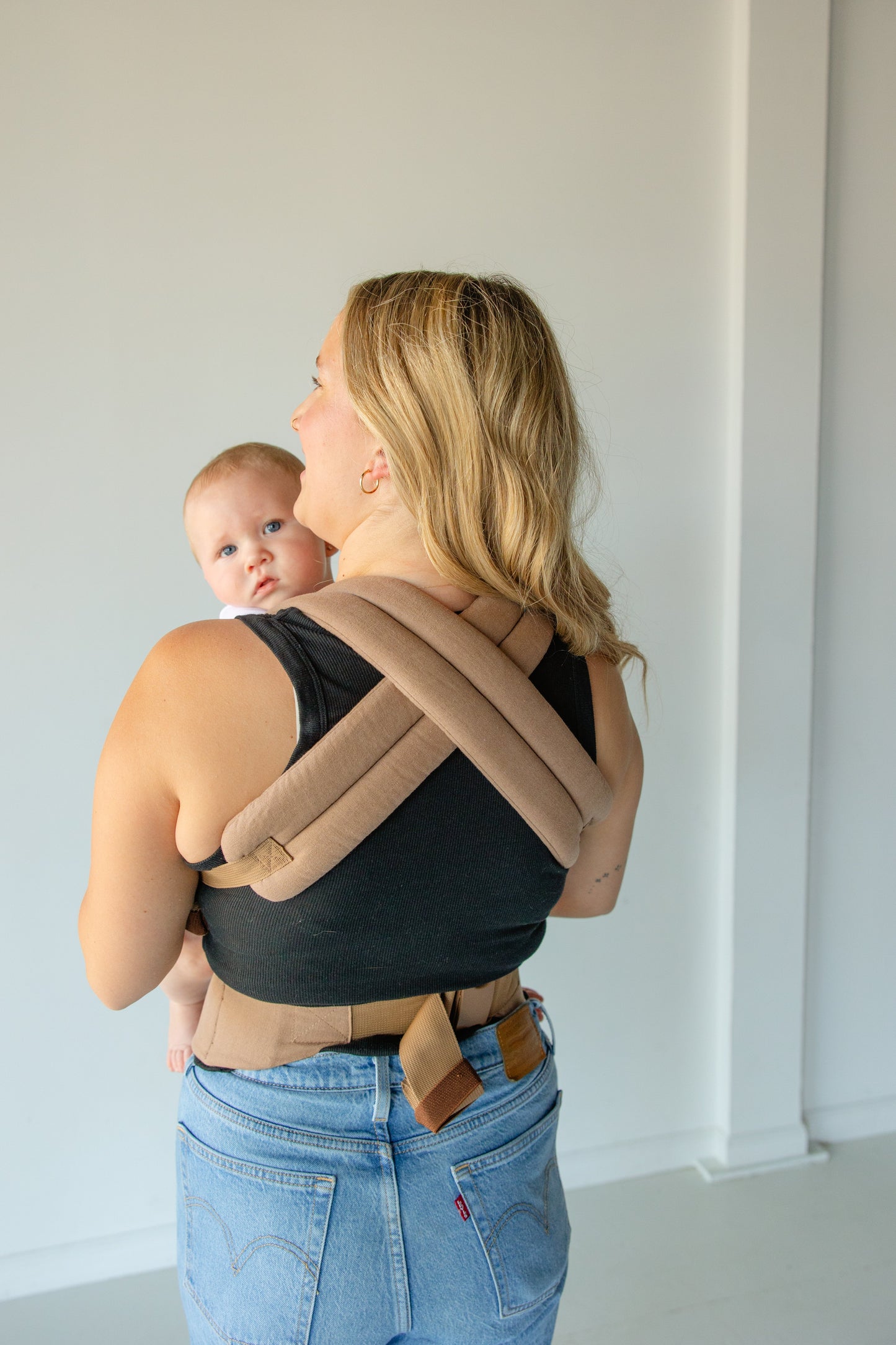 Coco Desert - Baby Carrier With A Pocket by Coco Carriers, product view 5
