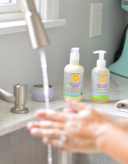 (No added fragrance)™ Soft & Clean Hands Kit by California Baby, product view 5