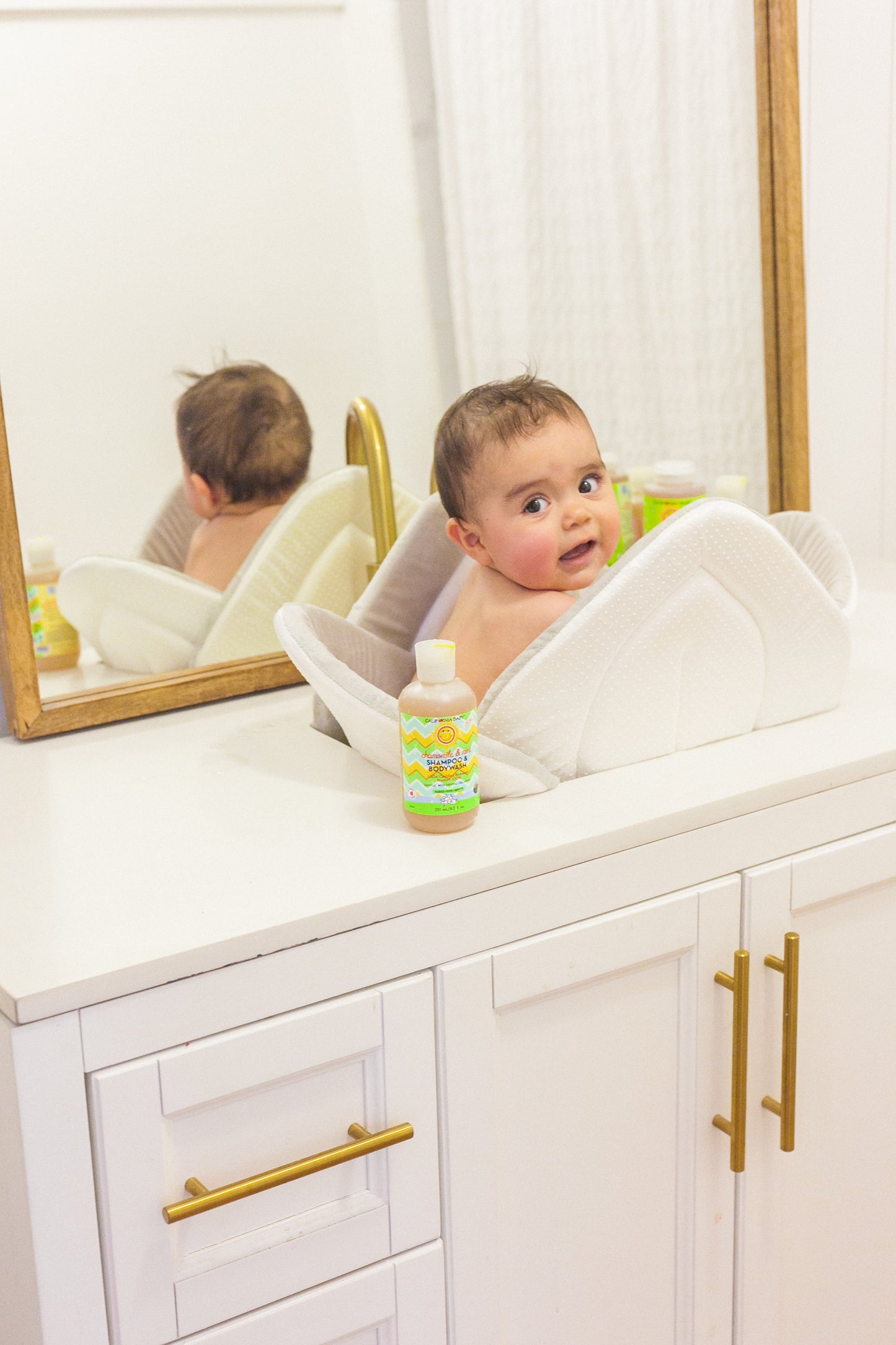 Chamomile & Mint™ Shampoo & Bodywash by California Baby, product view 3