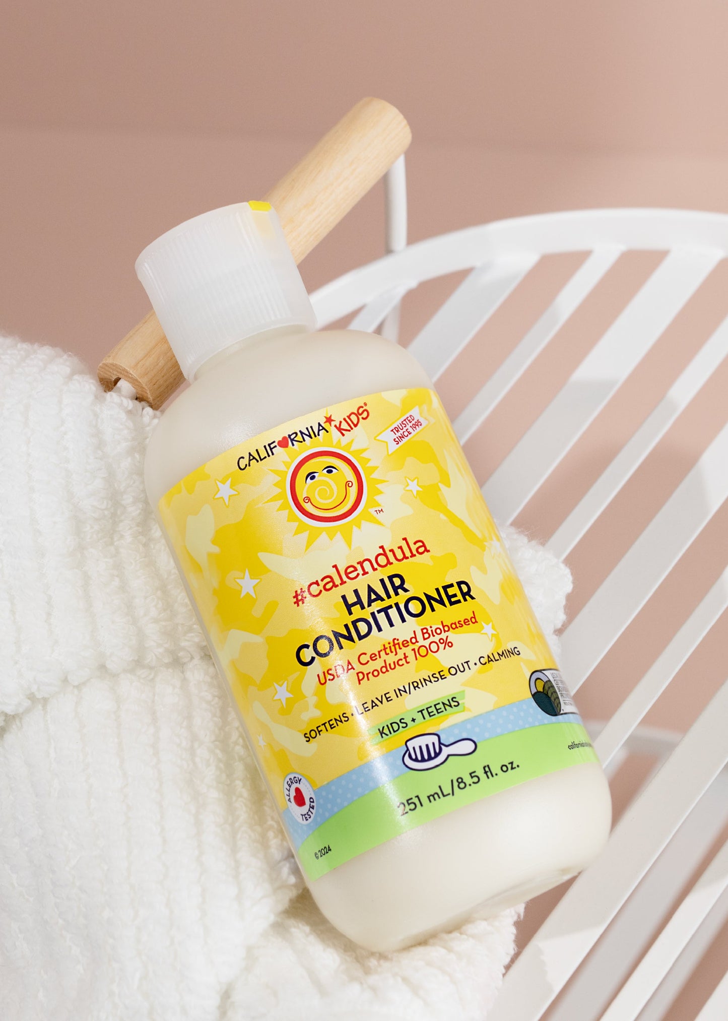 Kids #Calendula™ Shampoo + Conditioner Bundle by California Baby, product view 5