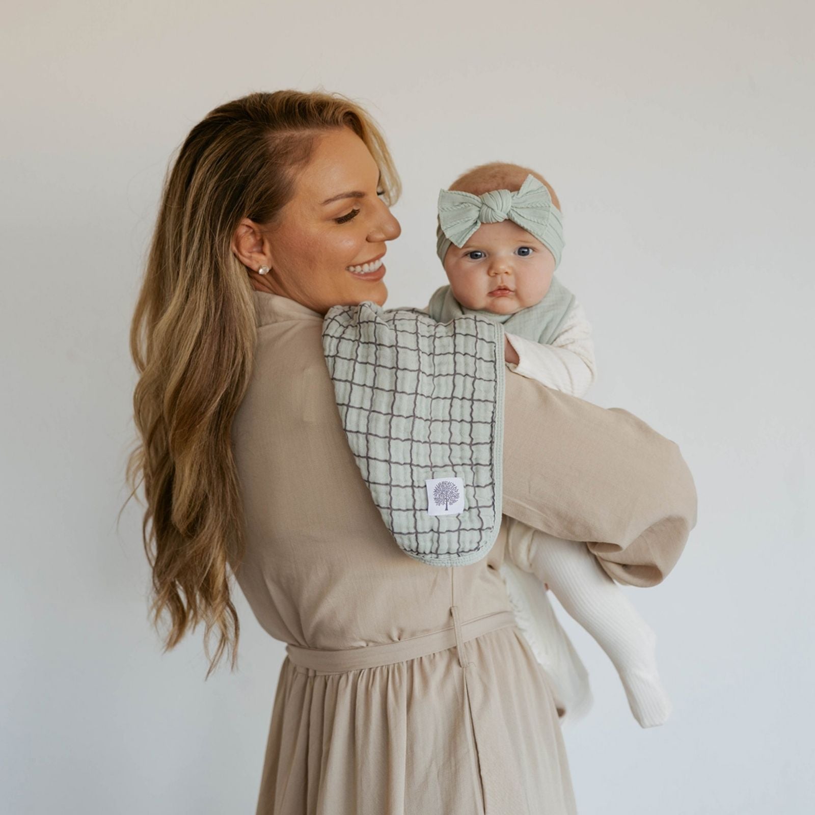 Pebble Set - Muslin Burp Cloths (4 Pack) by Parker Baby Co., product view 4